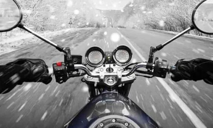 3 tips para manejar moto en lluvia