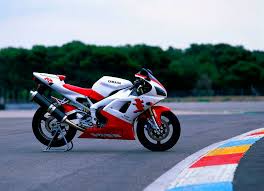 La yamaha r1