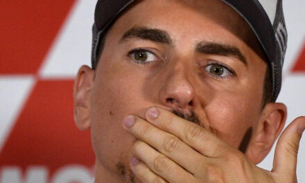 Jorge Lorenzo perdio sus dedos ?