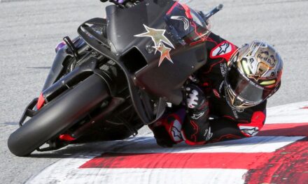 Tocar rodilla y codo, necesario?