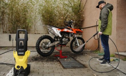 Como lavar una moto?