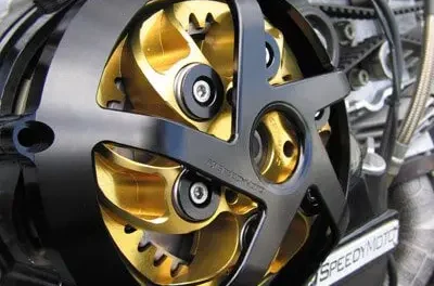 2 Clutch: seco o mojado