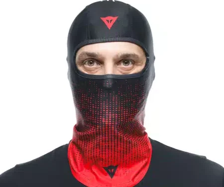 Sirve la balaclava en moto?