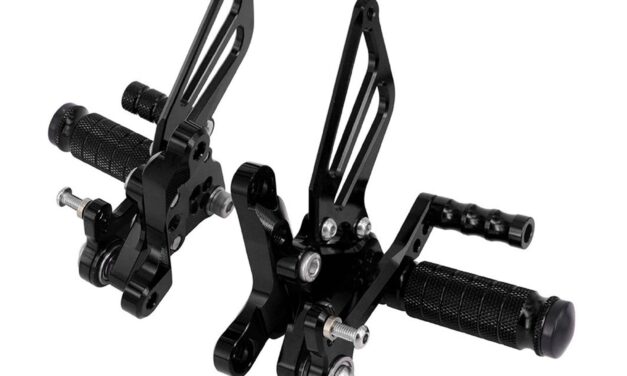 Reposapies ajustables para la moto
